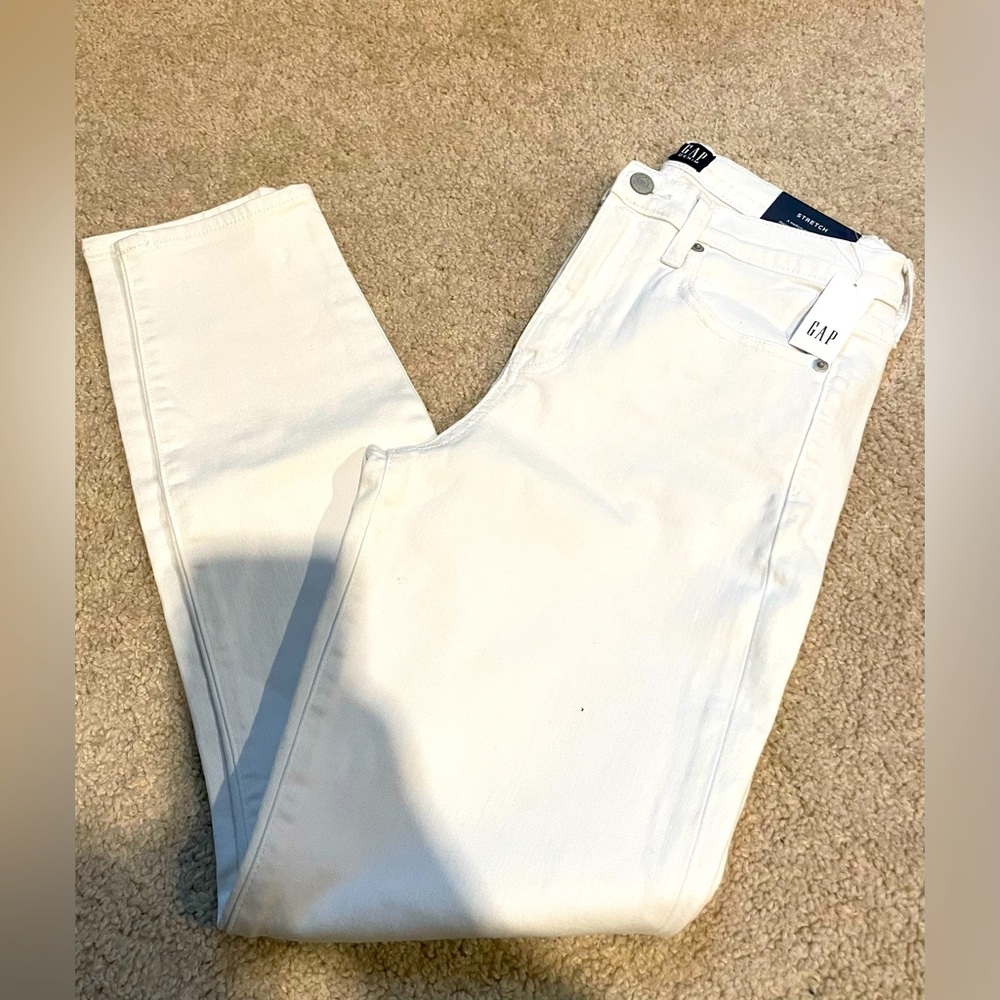 NEW with tags Gap brand skinny white jeans
